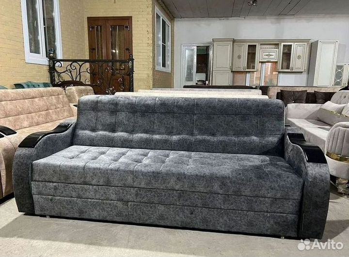 Прямой диван в наличии не б/у