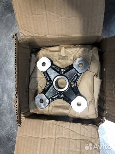 Крепеж тормозного диска BRP Commander Maverick Max