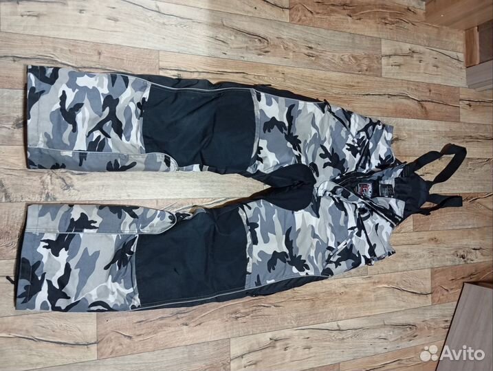 Продам костюм снегоходный