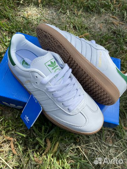 Кроссовки adidas