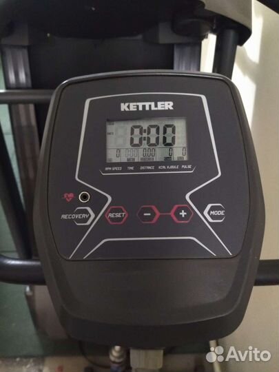 Велотренажер Kettler Axos