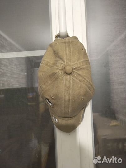 Кастомная кепка 