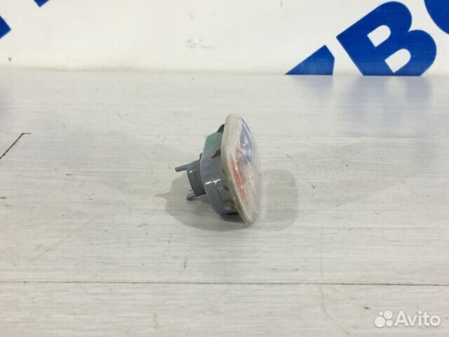 Повторитель поворотника левый volkswagen polo 5 1