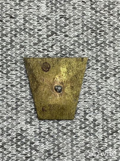 Значок времен СССР - ВЛКСМ орден колхозница