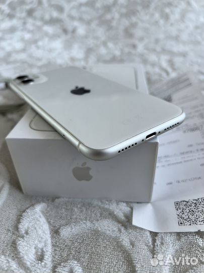iPhone 11, 256 ГБ