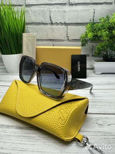 Солнцезащитные очки loewe