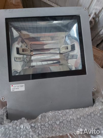 Прожекторы новые