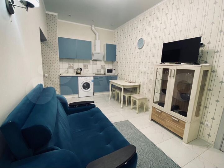 2-к. квартира, 60 м², 1/12 эт.