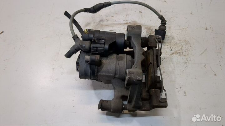 Суппорт Audi A3 (8V), 2018