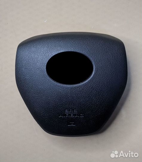 Заглушка руля Toyota Corolla E160 E180