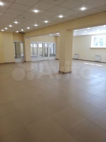 Торговая площадь, 250 м² (125 + 125 )