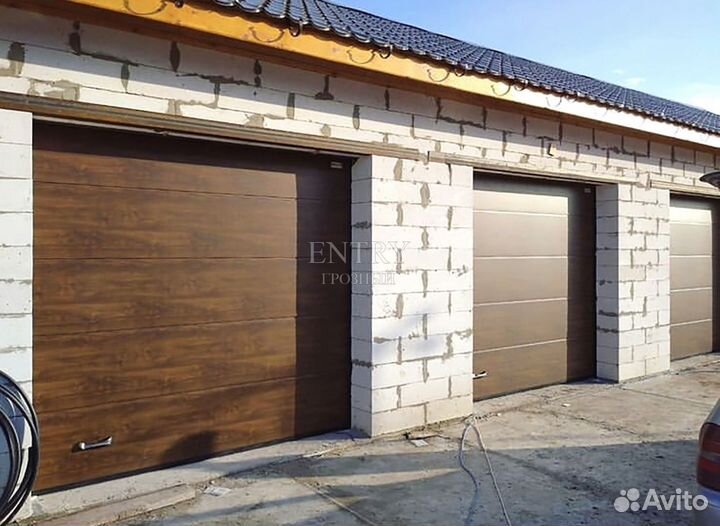 Ворота гаражные секционные