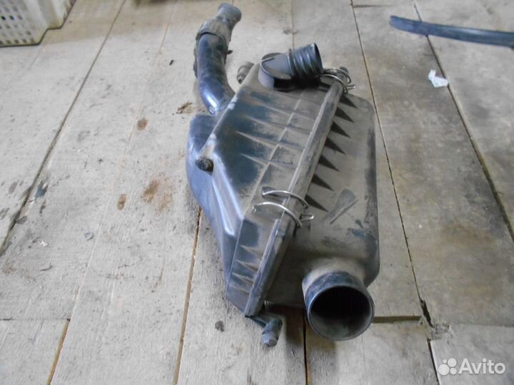 Корпус воздушного фильтра Opel Vectra A