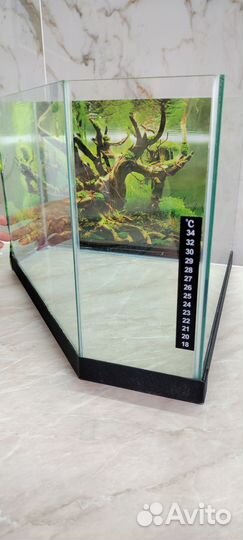 Аквариум угловой