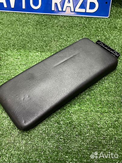 Крышка подлокотника Мерседес w202 w208 w210 w170