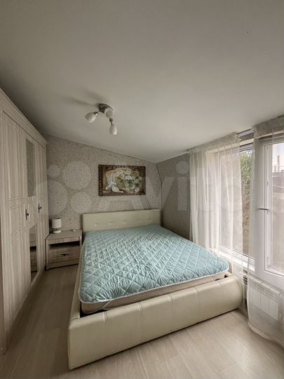 Комната 25 м² в 5-к., 3/3 эт.