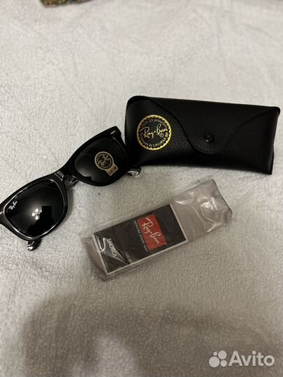 Солнцезащитные очки Ray-ban