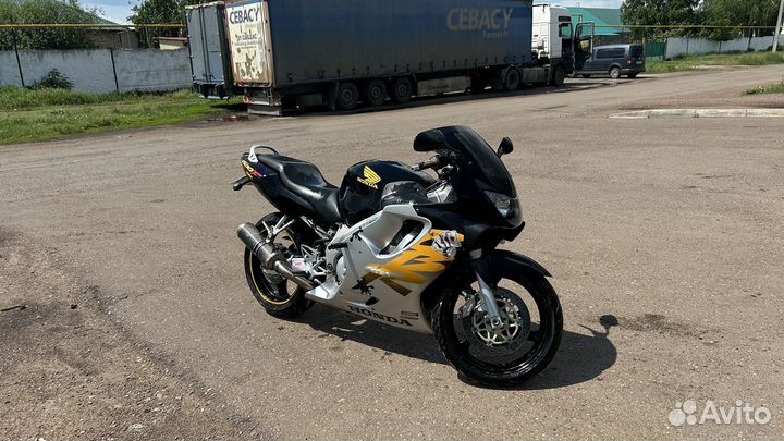 Honda cbr600f
