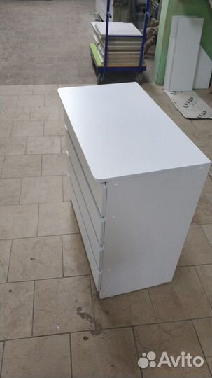 Комод белый