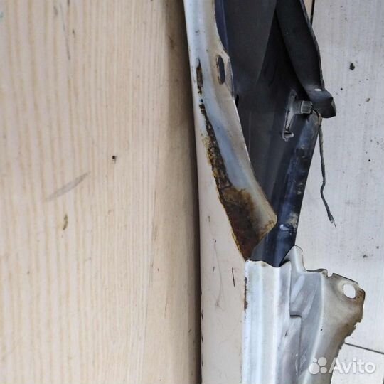 Крыло правое mercedes vito w638 бу