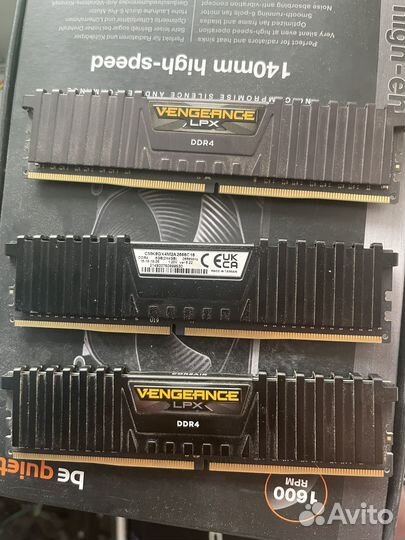 Оперативная память Corsair Vengeance LPX DDR4 4гб