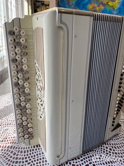 Баян тульский цельнопланочный