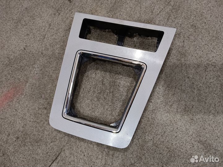 Декоративная накладка МКПП для Skoda Octavia A7