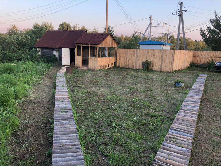 Дом 32 м² на участке 6,5 сот.