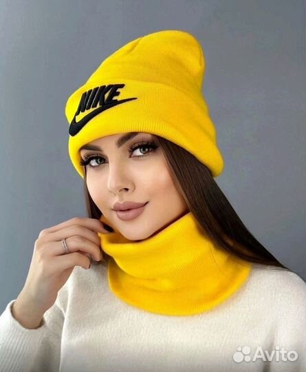 Комплект шапка и снуд женский