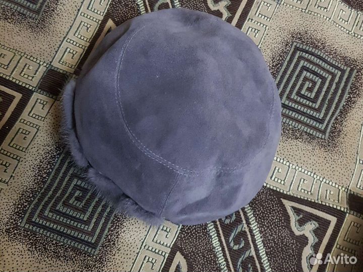 Берет замшевый женский