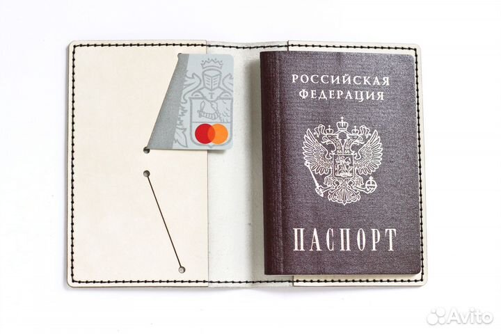 Кожаный чехол для паспорта