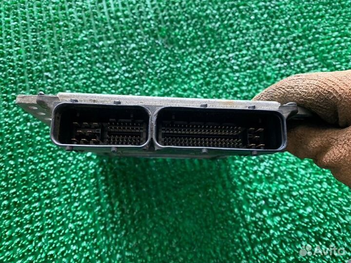 Блок управления двс Nissan Pathfinder