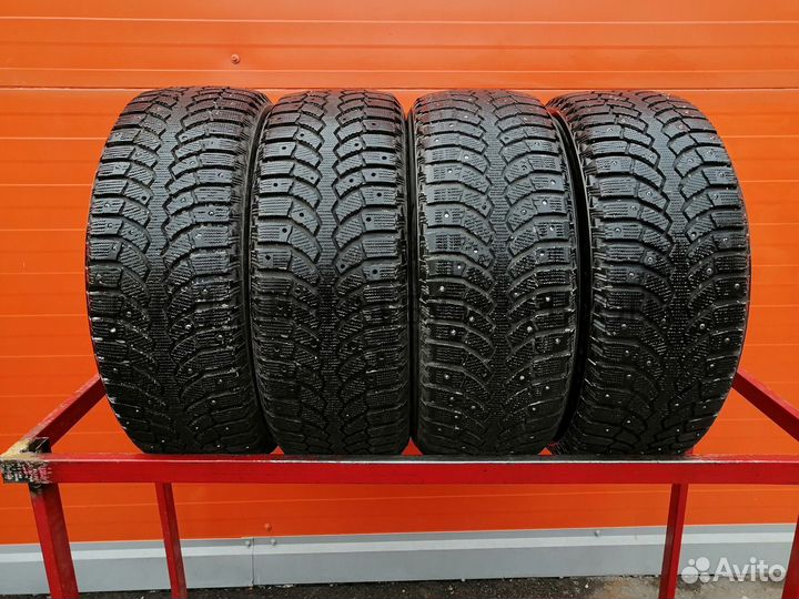 Bridgestone Blizzak Spike-01 205/55 R16 103T