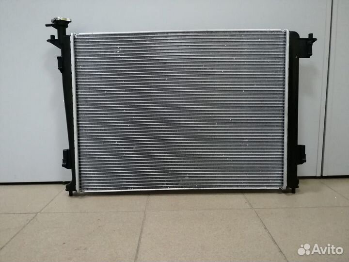 Радиатор охлаждения двс KIA Sportage