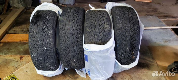 Nokian Tyres Hakkapeliitta R2 215/55 R17