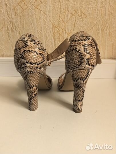 Босоножки женские 37 размер