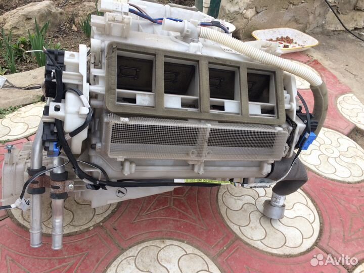 Toyota Land Cruiser 200 Печка в сборе
