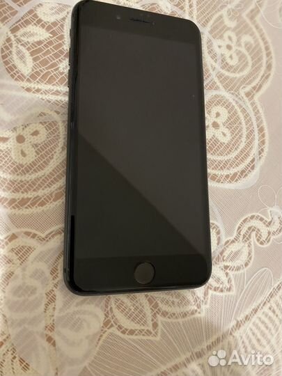 iPhone 8 Plus, 64 ГБ