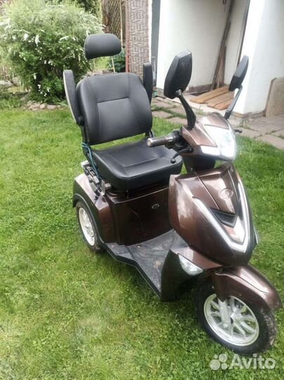 Кресло-коляска с электроприводом