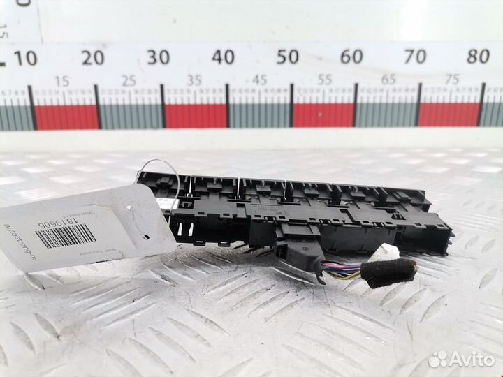 Кнопка (выключатель) Skoda Rapid 2015 5JA927132AF