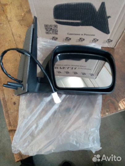 Зеркало правое нива