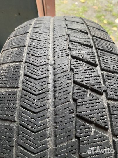 Bridgestone Blizzak DM-V1 215/60 R17 S