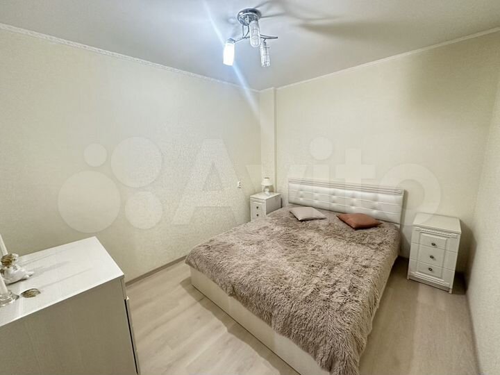 1-к. квартира, 54 м², 2/18 эт.