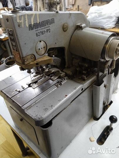 Швейная машина 