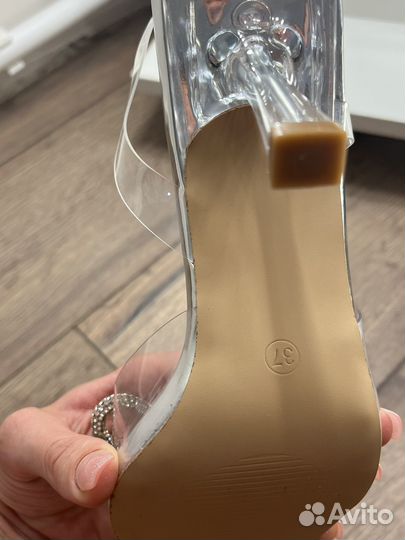 Туфли праздничные