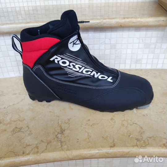 Лыжные ботинки rossignol 43, новые, конёк