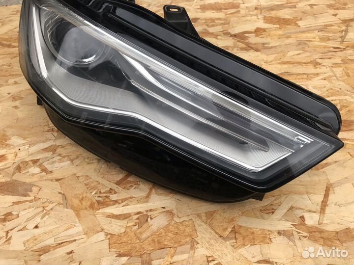Фара правая Audi A6 C7 2015-2018 Ксенон