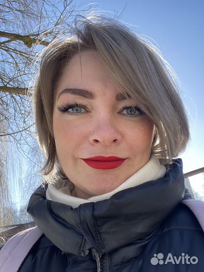 Администратор, менеджер, официант, продавец