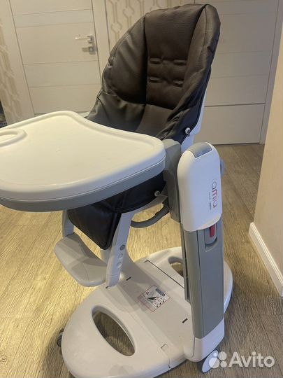 Стульчик для кормления peg perego