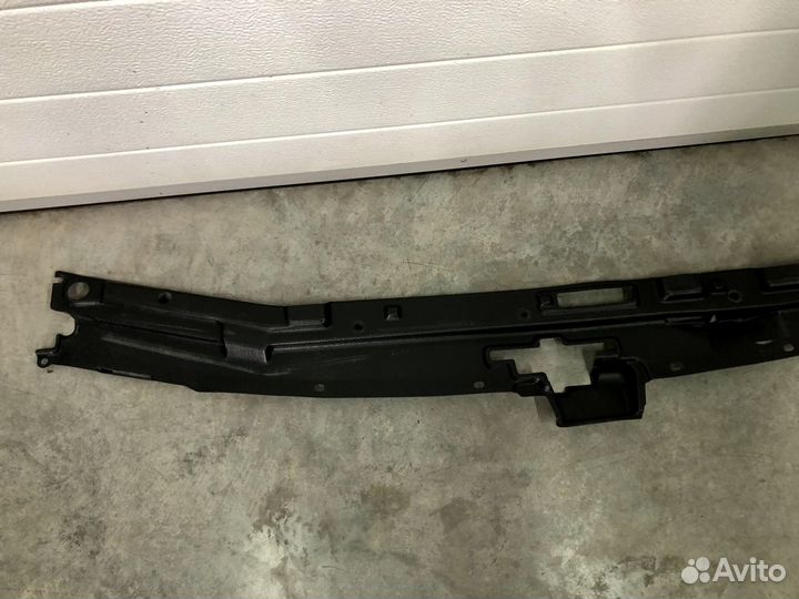 Накладка замка капота Camry/Vista кузов SV-30